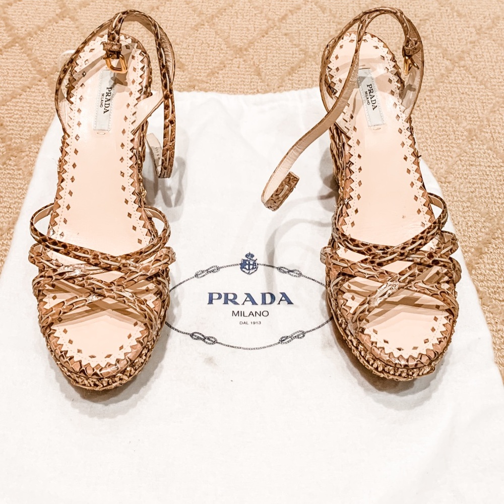 Prada wedge sandals size 38.5 (8)